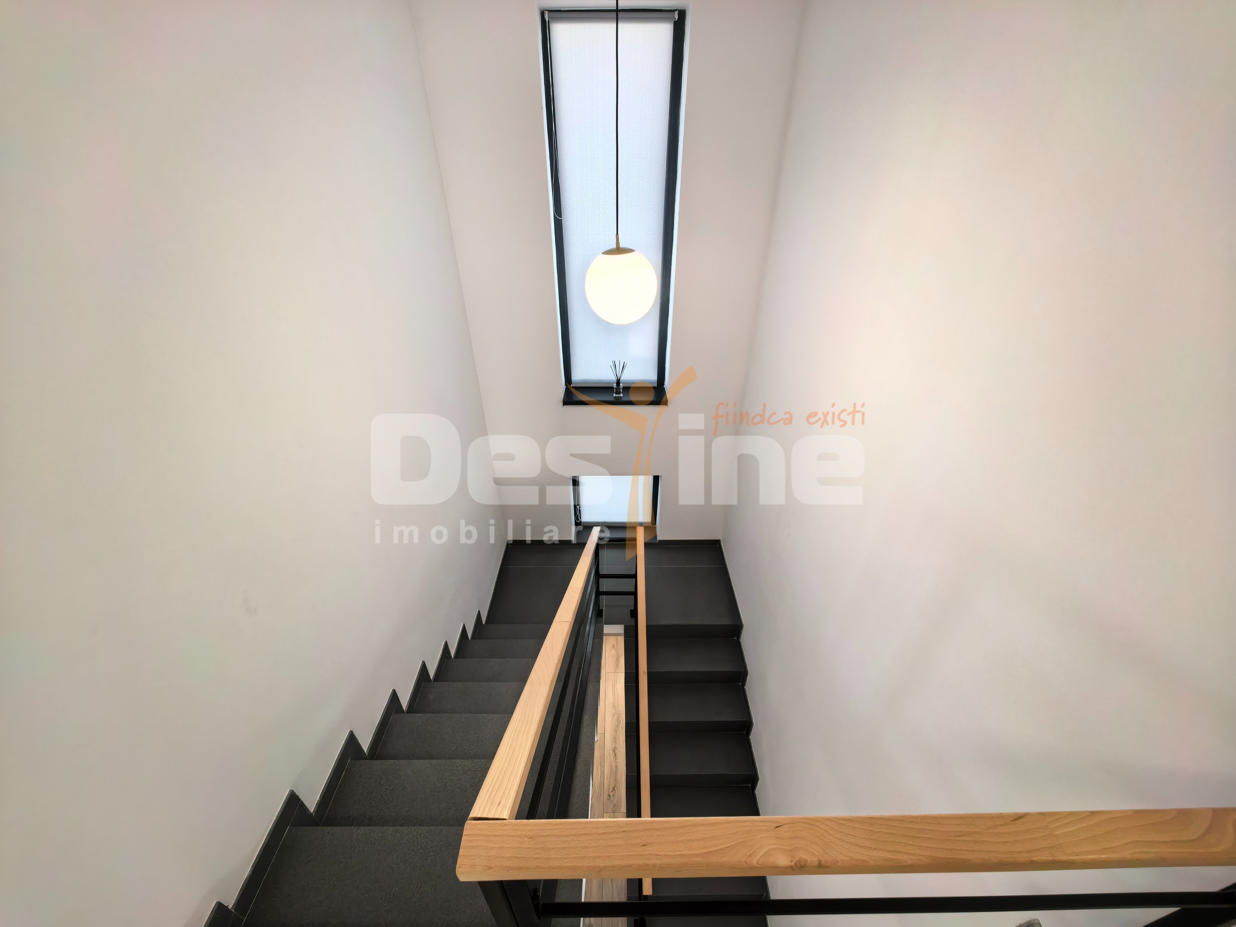 Vilă de închiriat cu 5 camere P+1 160 mp utili Copou — fotografia 17