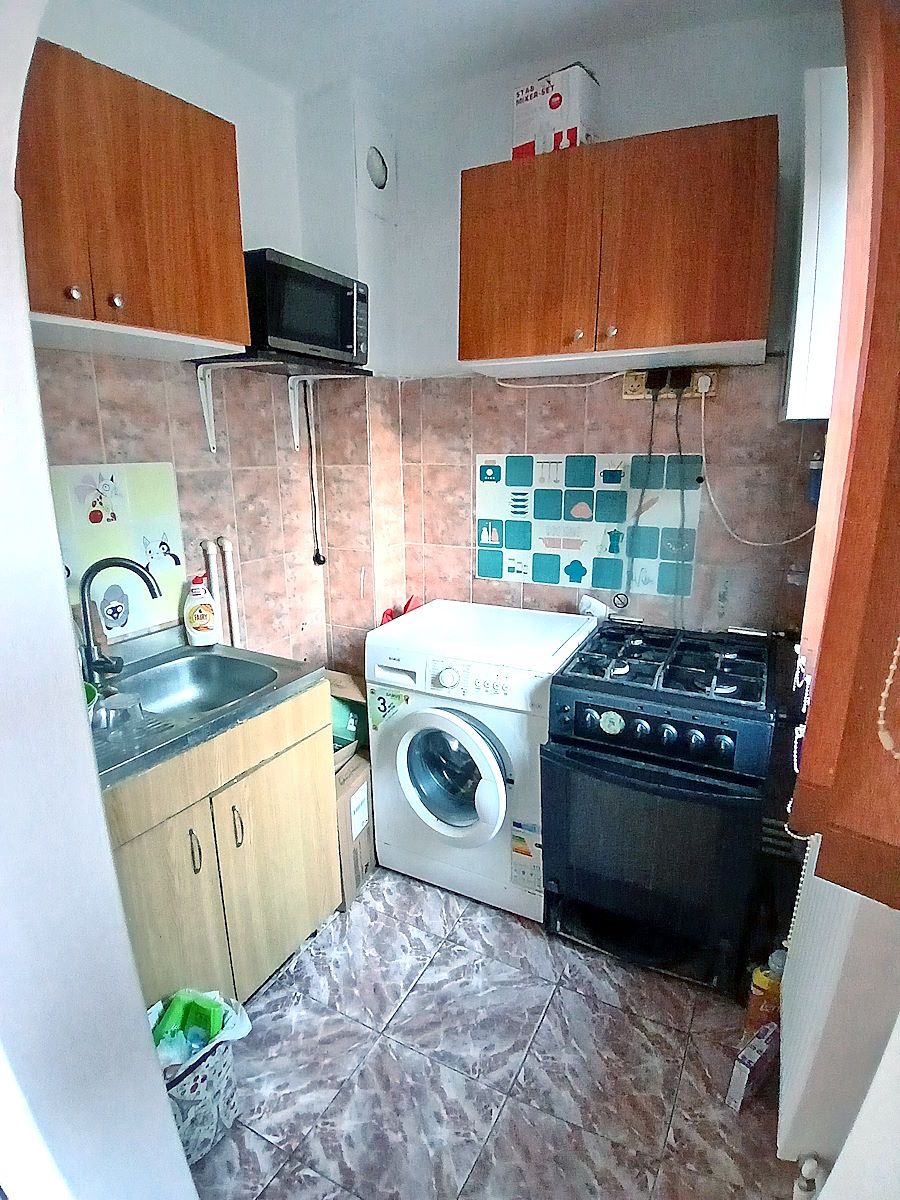 Apartament 2 camere Tecuci etaj 1 – zonă centrală — fotografia 6