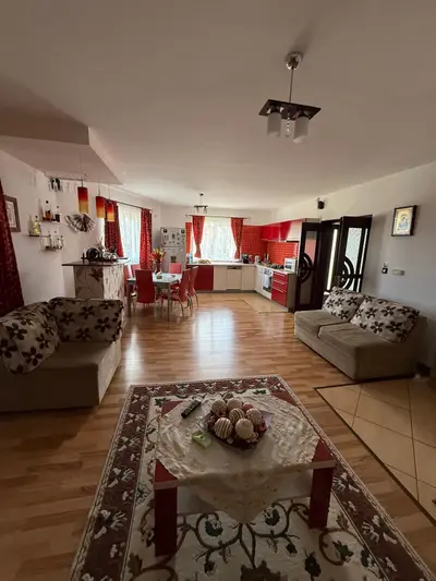 Casa 5 camere, Zona Sf. Ilie Nou