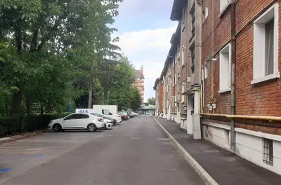 Apartament Renovat 2 Camere + Boxă 7 MP Vedere Superbă spre Tâmpa