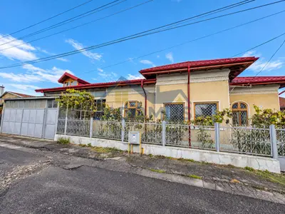 Casă cu 5 camere - 144 mp S.U. - teren 266 mp – Lupeni, Ploiești
