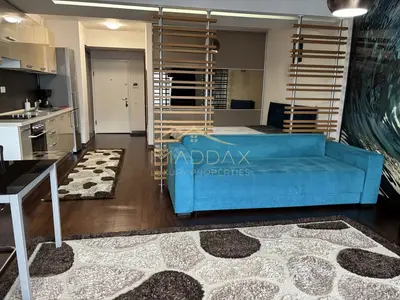 First Rental | WorldClass on the Ground Floor | Dristor Metro