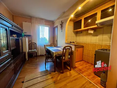 De vânzare apartament cu 2 camere în Tg Mureș - Unirii