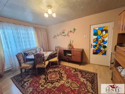 Apartament trei camere de vanzare in Turda