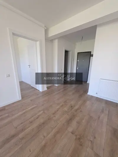 Apartament 2 camere, balcon, etaj intermediar, Terra