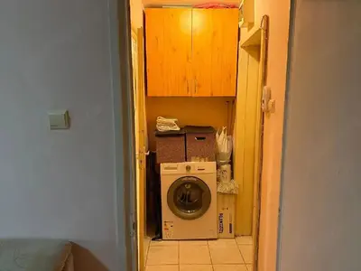 BRASADAS vinde ap 2 cam etaj 3/4 Burdea.