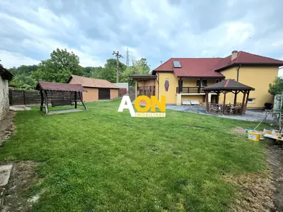 Casă Individuală, 1715mp Teren, Ampoița