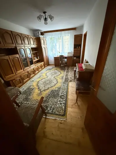Casa 8 camere, Zona Patrauti