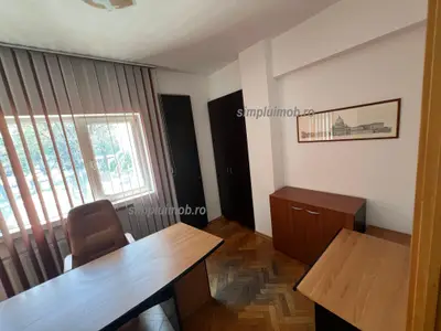 2 Camere Pretabil Birou Zona Armeneasca