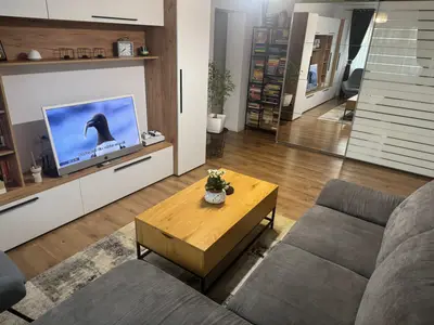 Apartament 3 camere, Zona Burdujeni Cuza Voda 2