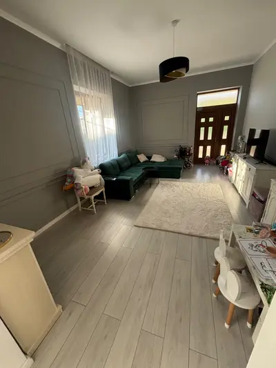 CASA DE VANZARE -Zalau Ultracentral 600mp teren