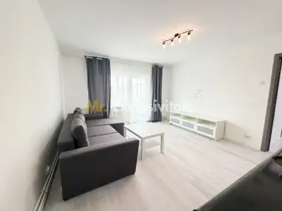 Inchiriere apartament 3 camere decomandat - cartier Trivale