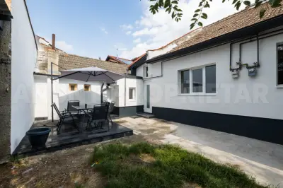 Casă 3 camere de vânzare în Brașov