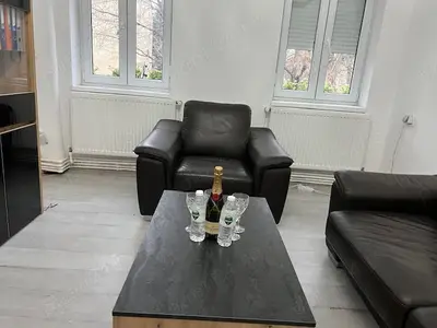 Ag BRASADAS închiriază BIROU 2 cam etaj 1 Calea Victoriei.