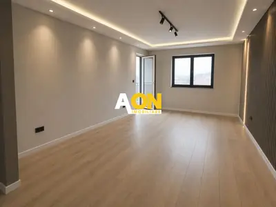 Apartament 3 Camere Decomandat, Etaj 1, Zona Centru