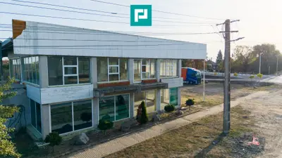 Spatiu comercial cu etaj și teren de 4000mp