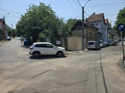 Casa 3 camere, 85mp,240 mp teren,str.Avram Iancu,0% comision