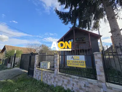 Casa Individuala 4 Camere, 4 bai, 550mp Teren, cu Garaj