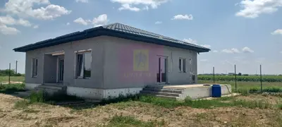Casă nouă parter, 4 camere, curte 400mp, Săbăreni