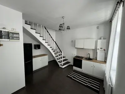 PROPRIETAR, Vand Apartament 3 camere, vila, Cismigiu