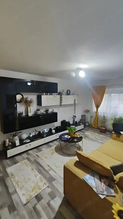 Apartament renovat integral, cu 2 camere în Zona Plăvăț 2, Girocului