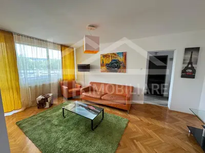 Apartament cu 3 camere, 70 mp, Zona Aleea Carpati