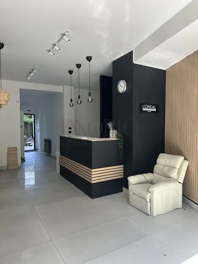 Spațiu Comercial  | Piața Victoriei | Vitrină Stradală