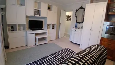 Apartament 2 camere, etaj 1 - zona Cetate