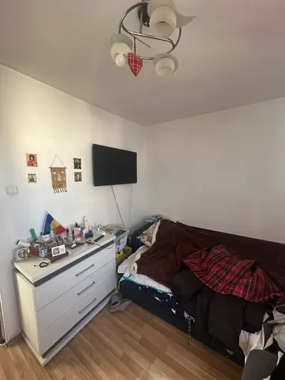 Apartament 2 camere de vanzare Drumul Taberei,  metrou Romancierilor