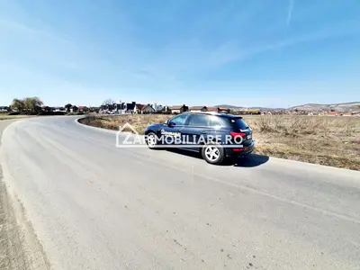 Teren 27.000 mp.deschidere la 2 drumuri ,75 euro mp.