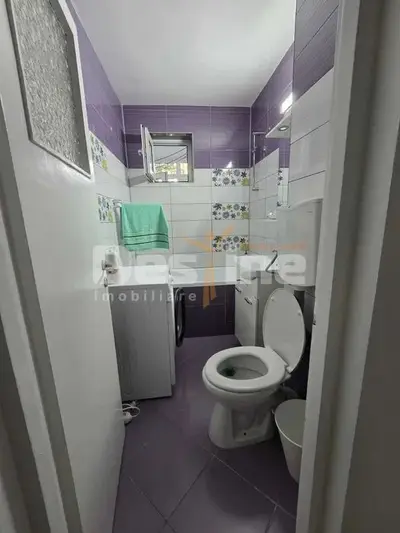 APARTAMENT 2 CAMERE SEMIDECOMANDAT ,MOBILAT