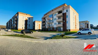 Apartament 3 camere Decomandat , Intabulat, zona Stefan Cel Mare