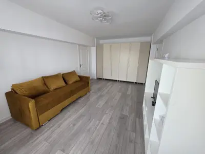 Apartament 3 camere de inchiriat