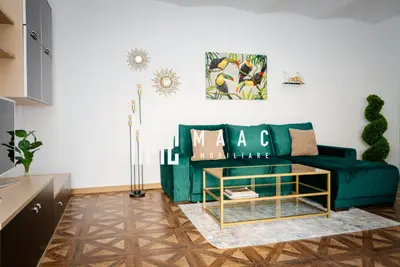 Apartament 2 camere | Curte | Modern | Renovat | Central