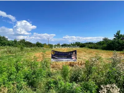 Teren Ogrezeni, stradal, cu utilitati
