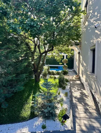 Vila,garaj dublu,semineu,piscina,Militari limita Sect6,Chiajna,Rosu