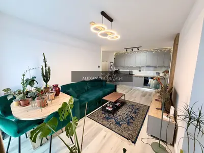 Apartament 3 camere, 62 mp, etaj intermediar, balcon.