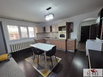 Apartament doua camere de vanzare in Alba Iulia - Cetate