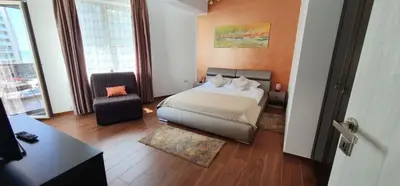 Studio de vanzare 40 mp Et. 3/4 Mamaia nord Twin Rezidence aproape de plaja