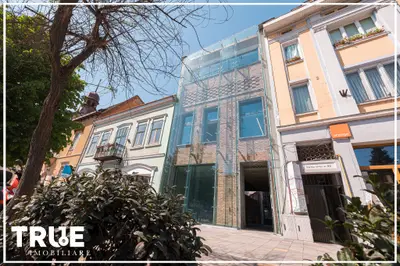 Ap. 3 cam, 75.2m² + 14.2m², ultracentral, Arossa Center!