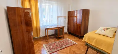 Vând apartament cu trei camere Tudor confort 1
