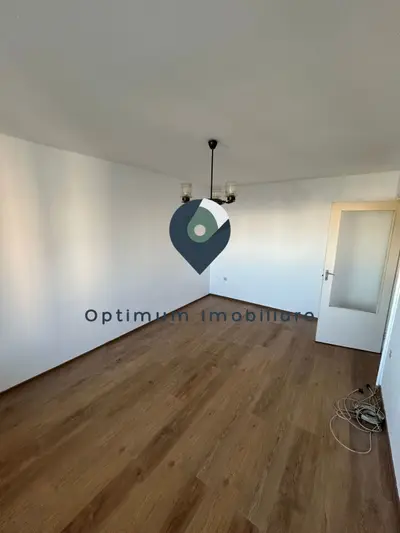 Apartament cu 2 camere decomandat in Manastur, etaj intermediar !