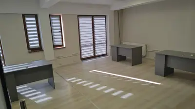 Spatii de birou 60 mp si 100 mp. cu parcare,zona Centrală