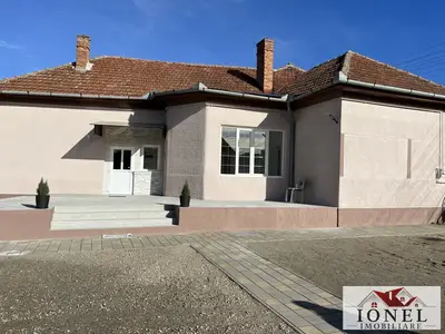 Casa de vanzare in Alba Iulia zona Centru