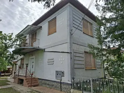BRASADAS vinde casa in zona Piata de vechituri
