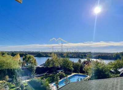 Vila 7 camere**Lake view**Ponton privat**Piscina**Teren 933 MP//Balotesti