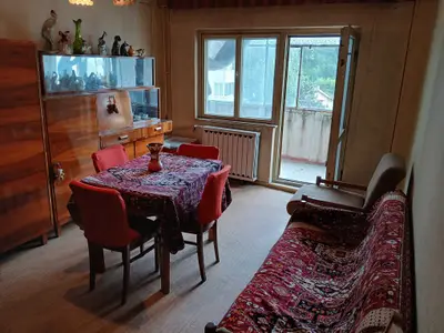 BRASADAS vinde Ap 2 cam 49mp et 4/4 Plopilor - Cluj