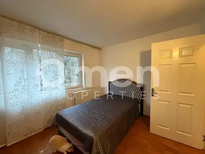 Apartament cu 4 camere, decomandat, etaj intermediar, garaj inclus, Victoriei