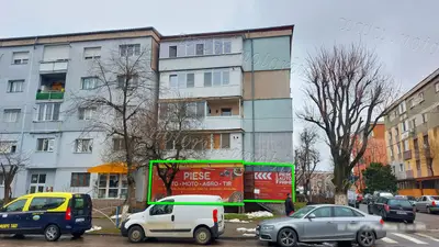 Apartament trei camere amenajat mixt, stare foarte bună, bulevard Micro 5, Hunedoara.