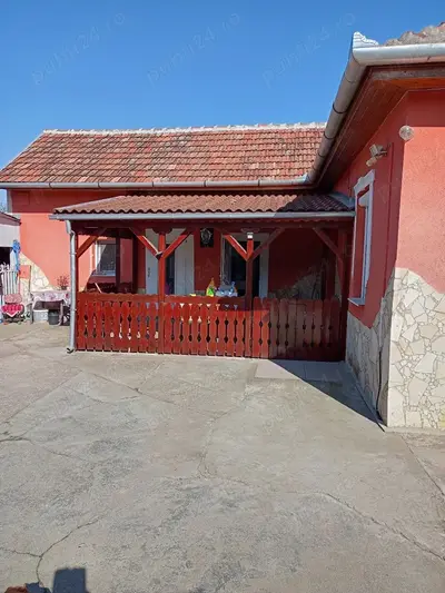 BRASADAS vinde casa in Ungaria